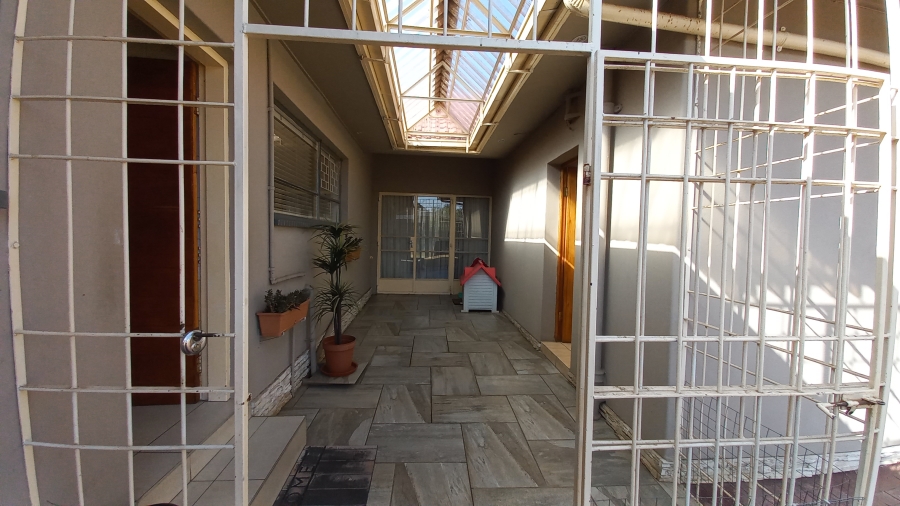 5 Bedroom Property for Sale in Parkrand Gauteng