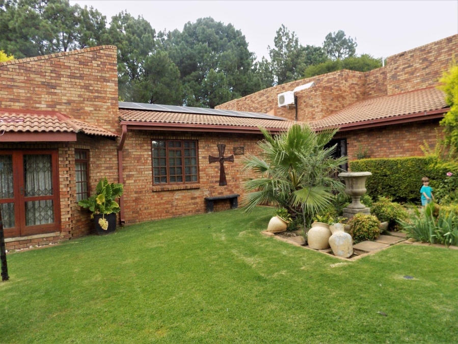 4 Bedroom Property for Sale in Vanderbijlpark SE 4 Gauteng