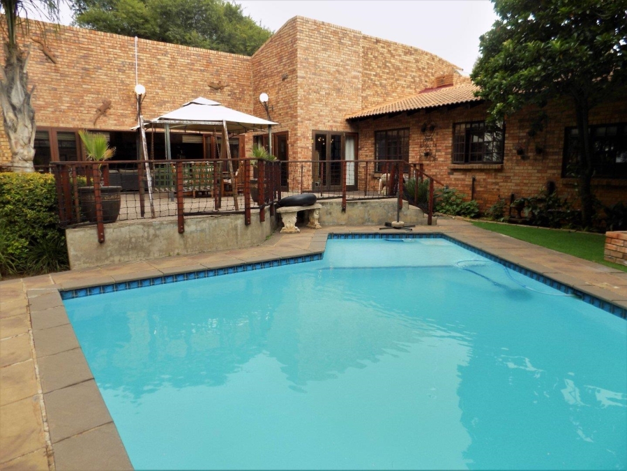 4 Bedroom Property for Sale in Vanderbijlpark SE 4 Gauteng