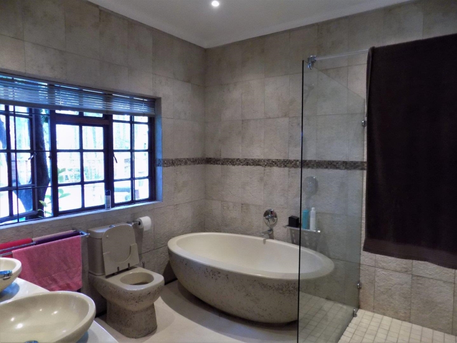 4 Bedroom Property for Sale in Vanderbijlpark SE 4 Gauteng