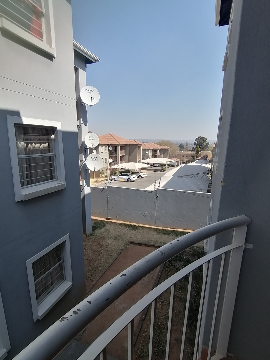 To Let 1 Bedroom Property for Rent in Ferndale Gauteng