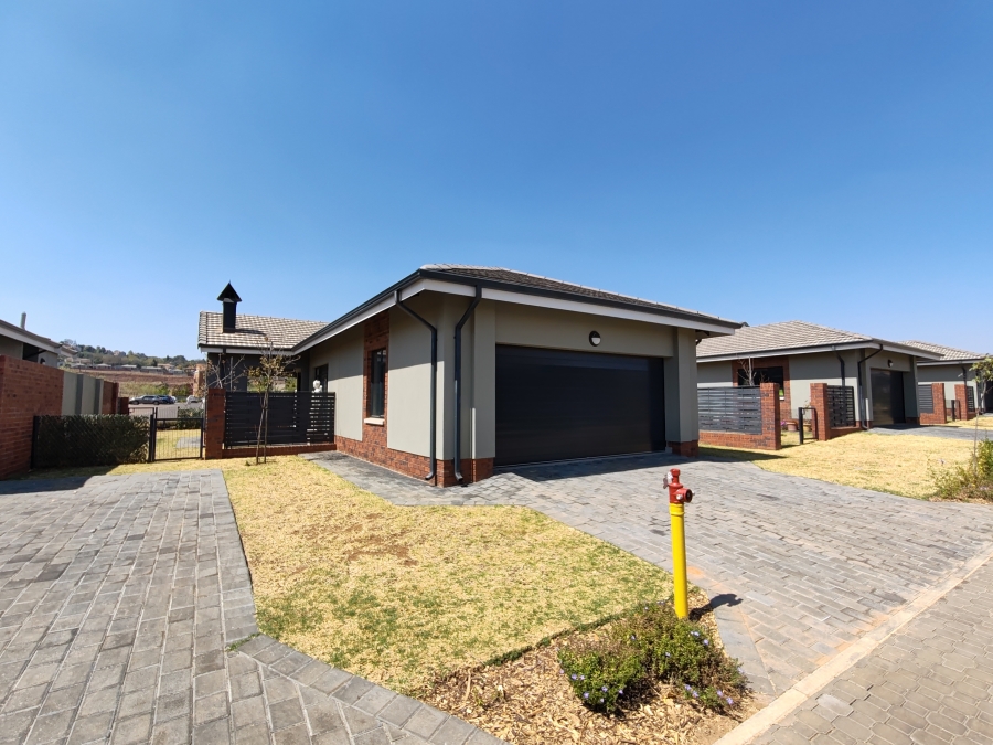 3 Bedroom Property for Sale in Waterkloof Marina Retirement Estate Gauteng