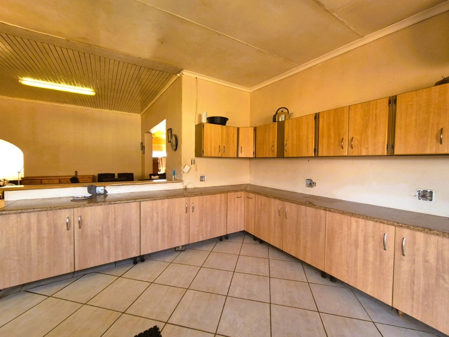 4 Bedroom Property for Sale in Houtkop A H Gauteng