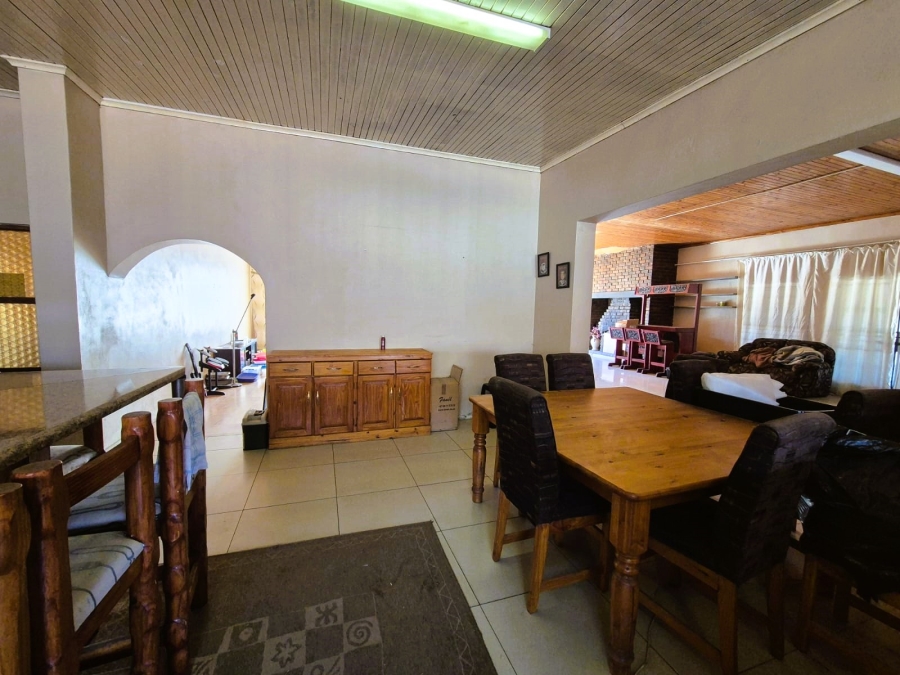 4 Bedroom Property for Sale in Houtkop A H Gauteng