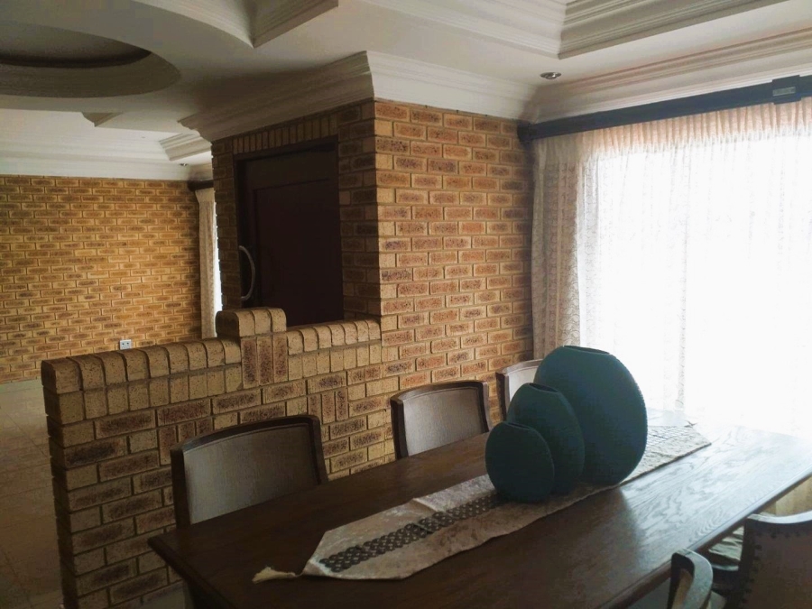 3 Bedroom Property for Sale in Falcon Ridge Gauteng