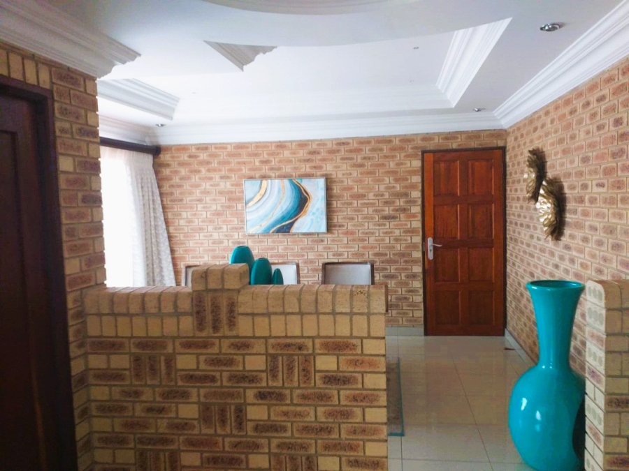 3 Bedroom Property for Sale in Falcon Ridge Gauteng