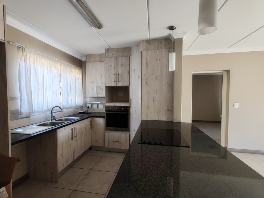 2 Bedroom Property for Sale in Amberfield Gauteng