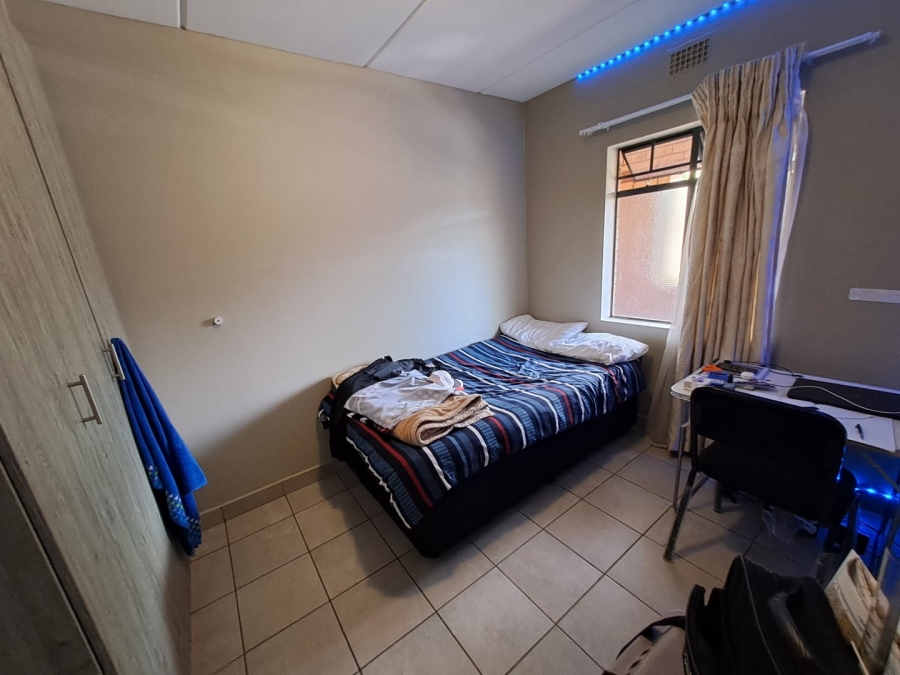 2 Bedroom Property for Sale in Montana Tuine Gauteng