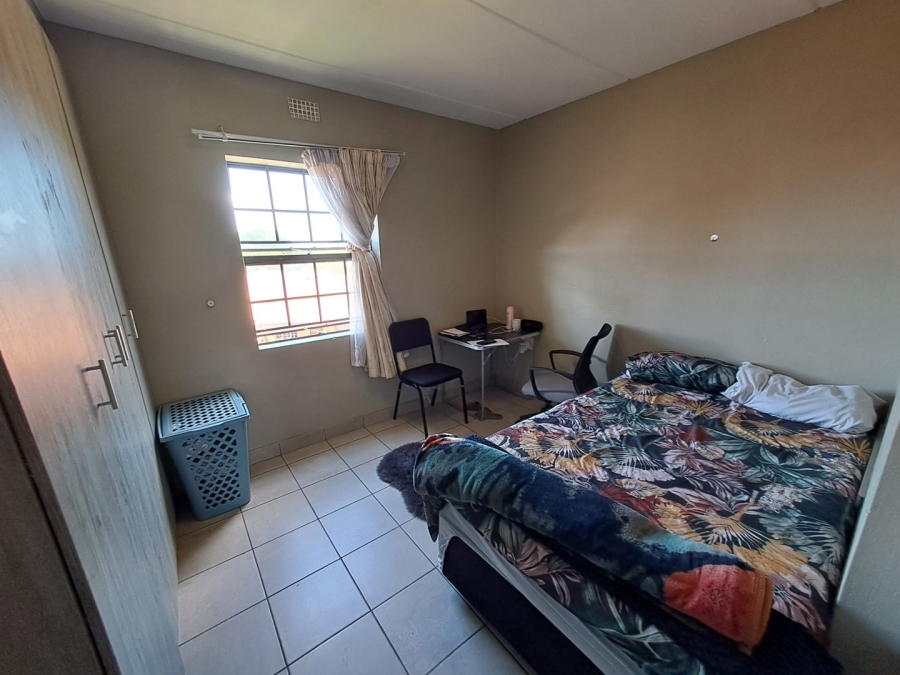 2 Bedroom Property for Sale in Montana Tuine Gauteng