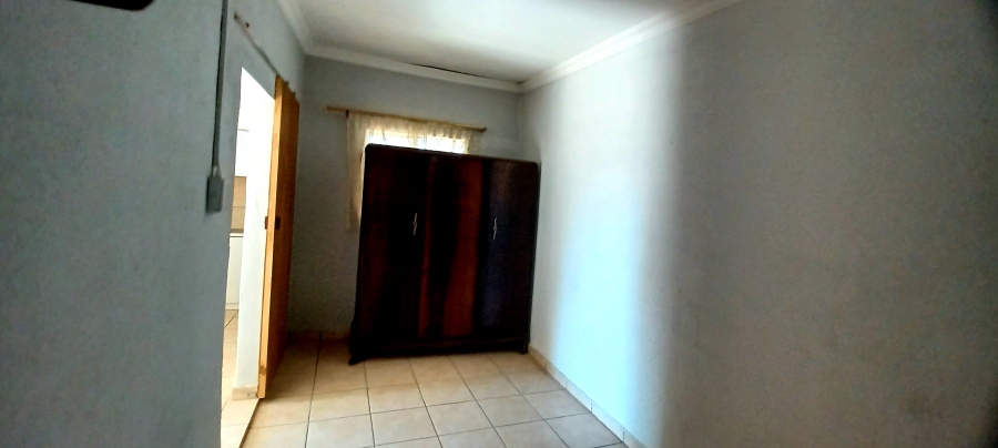 5 Bedroom Property for Sale in Petersfield Gauteng