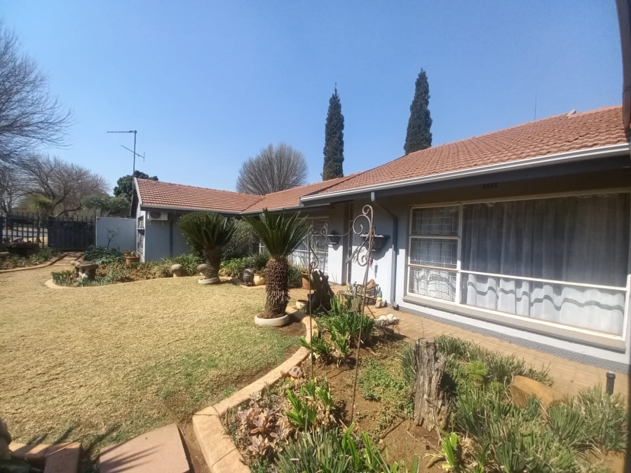 3 Bedroom Property for Sale in Dalpark Gauteng