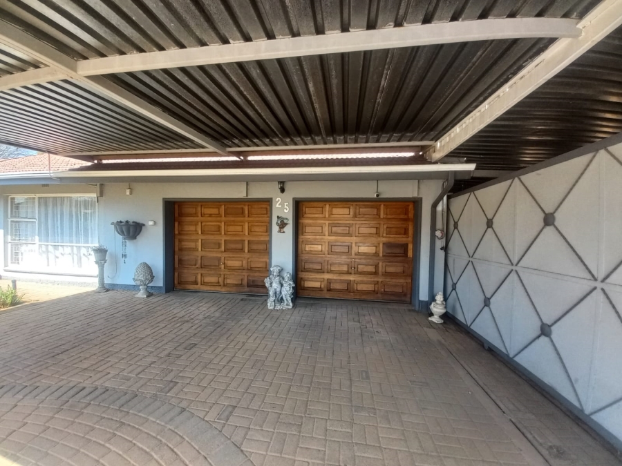 3 Bedroom Property for Sale in Dalpark Gauteng