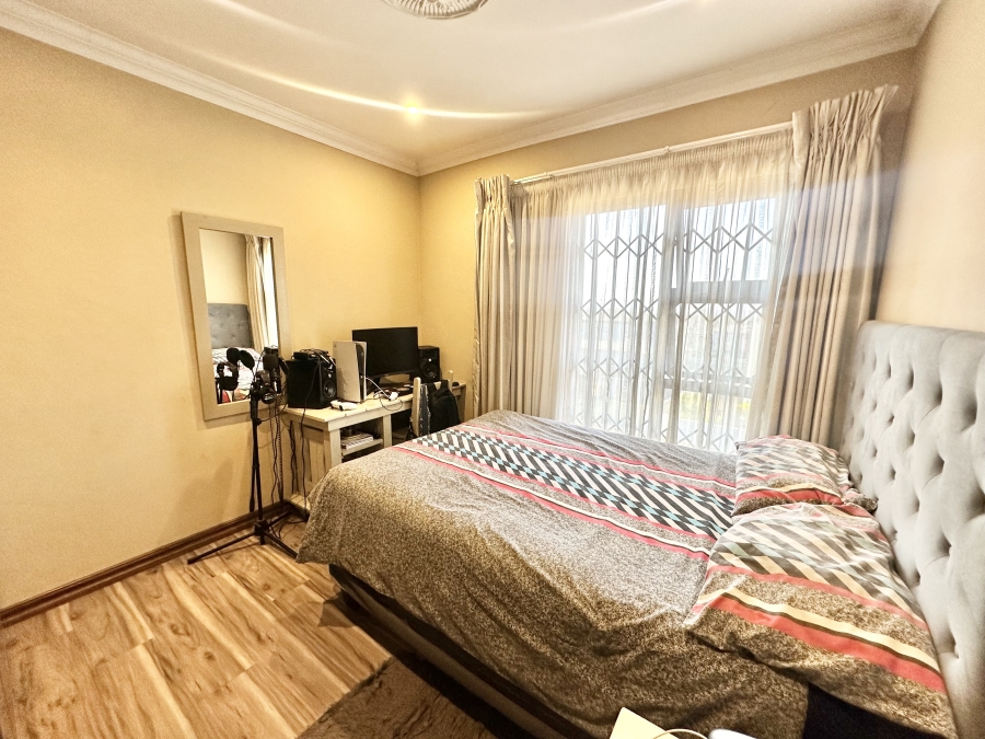 4 Bedroom Property for Sale in Thatchfield Estate Gauteng