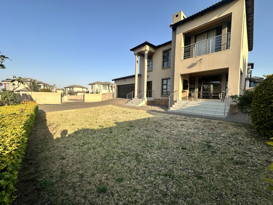 4 Bedroom Property for Sale in Thatchfield Estate Gauteng