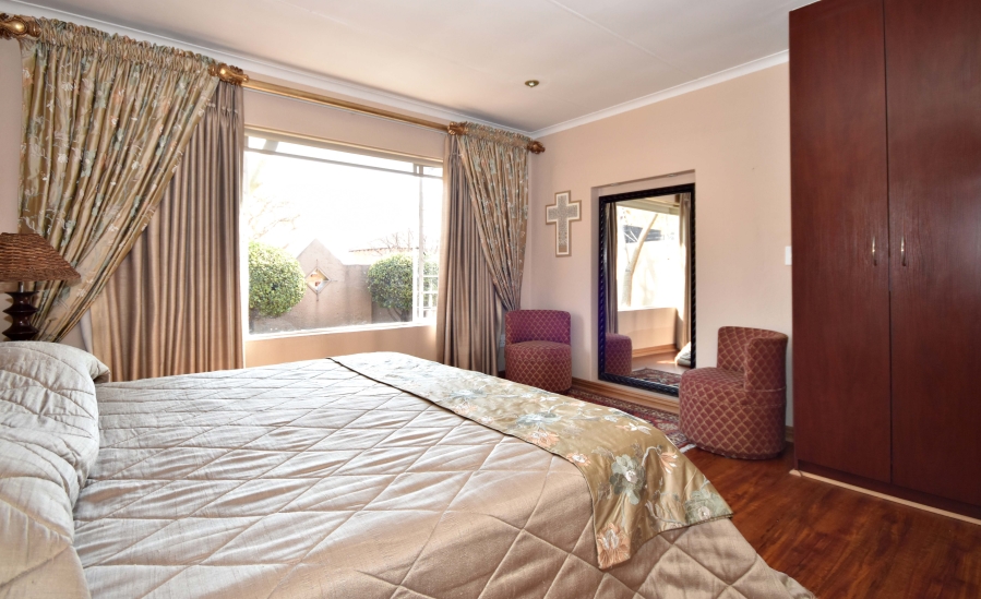 4 Bedroom Property for Sale in Bromhof Gauteng