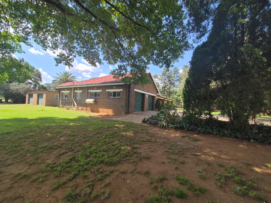 3 Bedroom Property for Sale in Van Der Merwes Kroon Gauteng