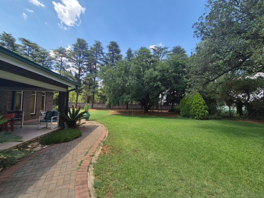 3 Bedroom Property for Sale in Van Der Merwes Kroon Gauteng