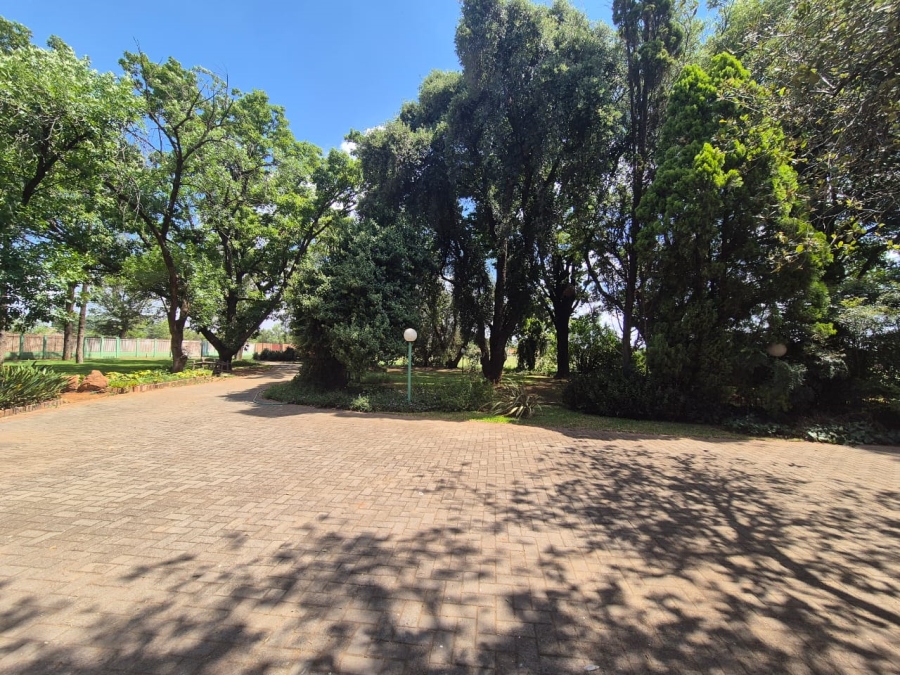 3 Bedroom Property for Sale in Van Der Merwes Kroon Gauteng