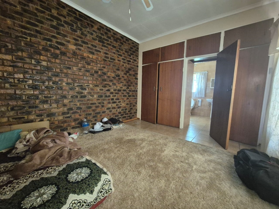 3 Bedroom Property for Sale in Van Der Merwes Kroon Gauteng