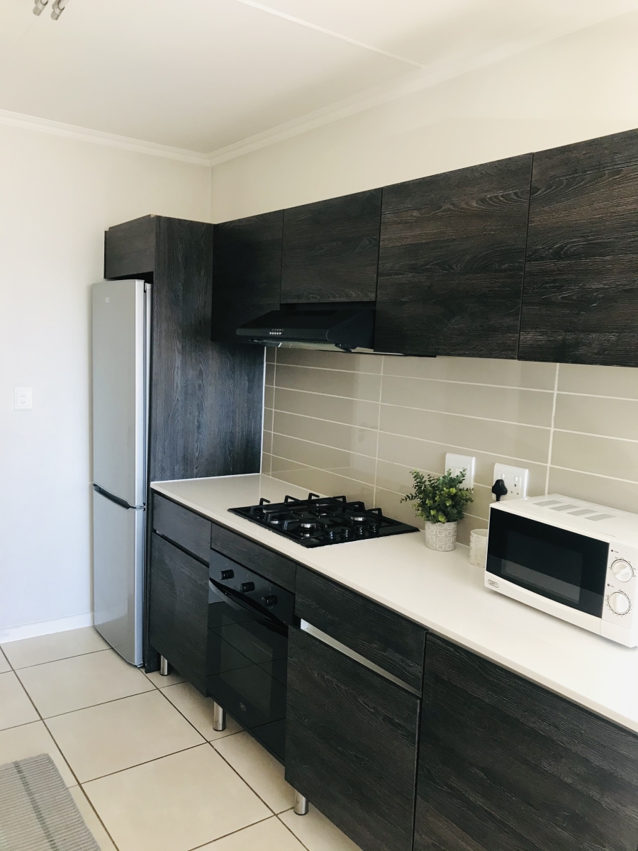 To Let 1 Bedroom Property for Rent in Olivedale Gauteng