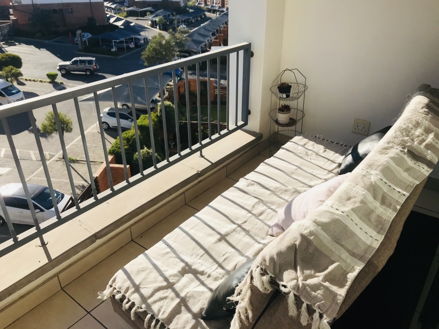 To Let 1 Bedroom Property for Rent in Olivedale Gauteng