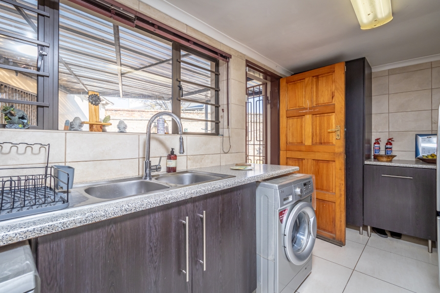 3 Bedroom Property for Sale in Elma Park Gauteng