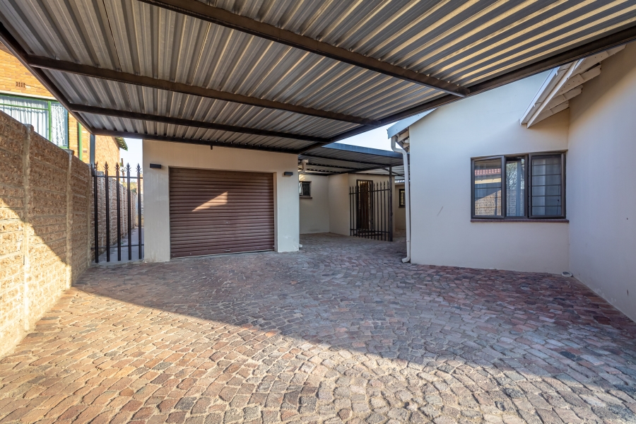 3 Bedroom Property for Sale in Elma Park Gauteng