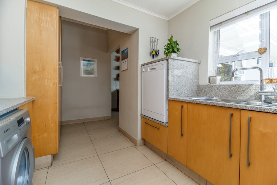 3 Bedroom Property for Sale in Linden Gauteng