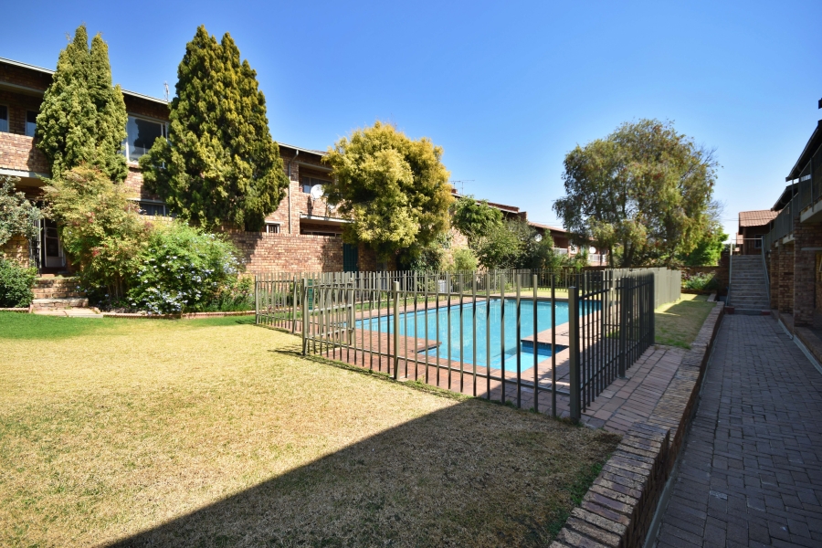 2 Bedroom Property for Sale in Ferndale Gauteng