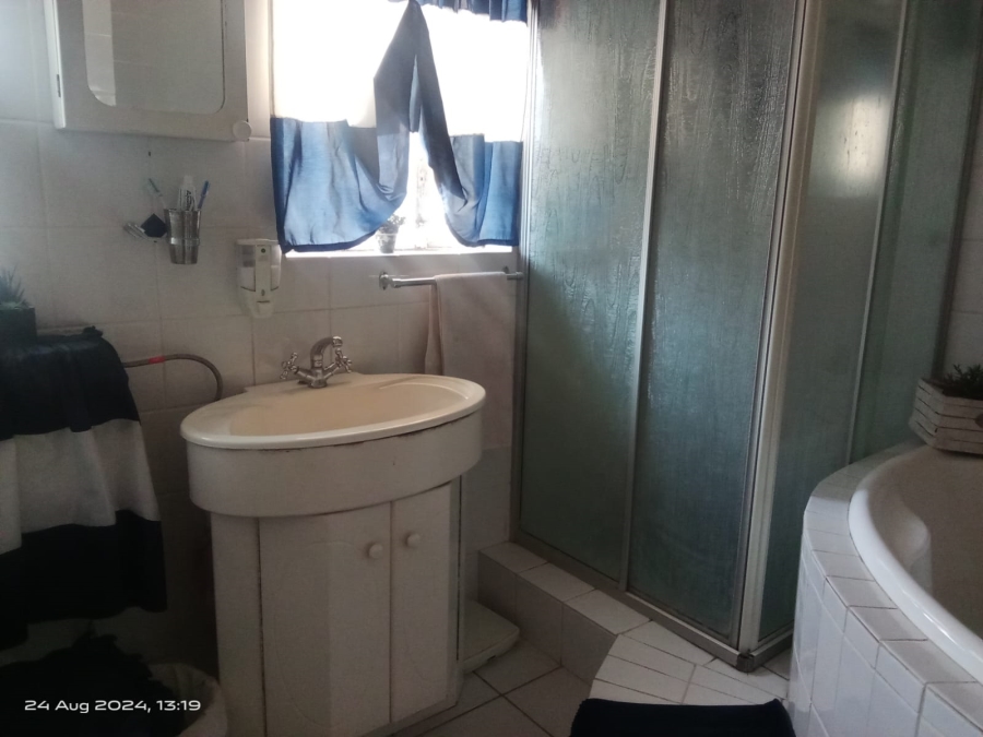 3 Bedroom Property for Sale in Van Dyk Park Gauteng