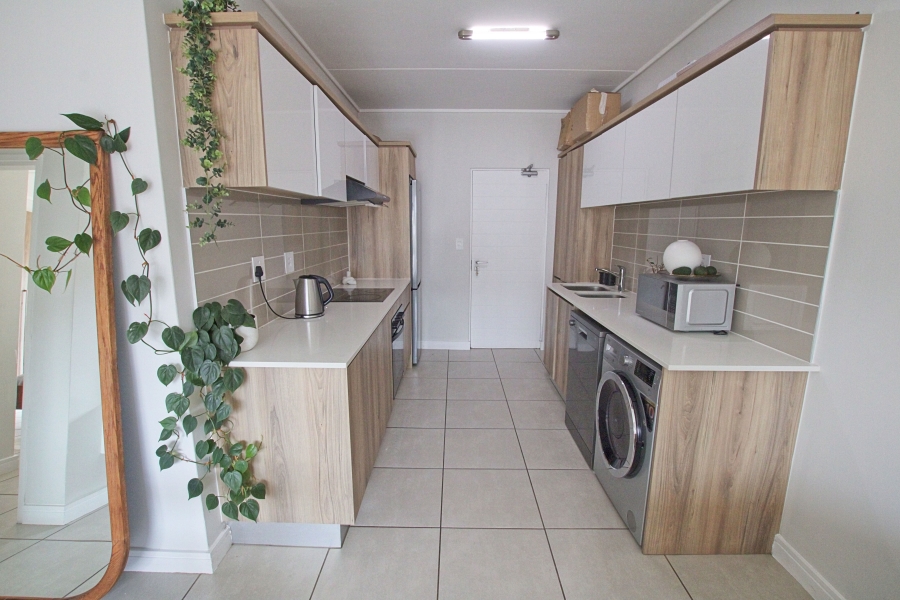 To Let 1 Bedroom Property for Rent in Linbro Park Gauteng