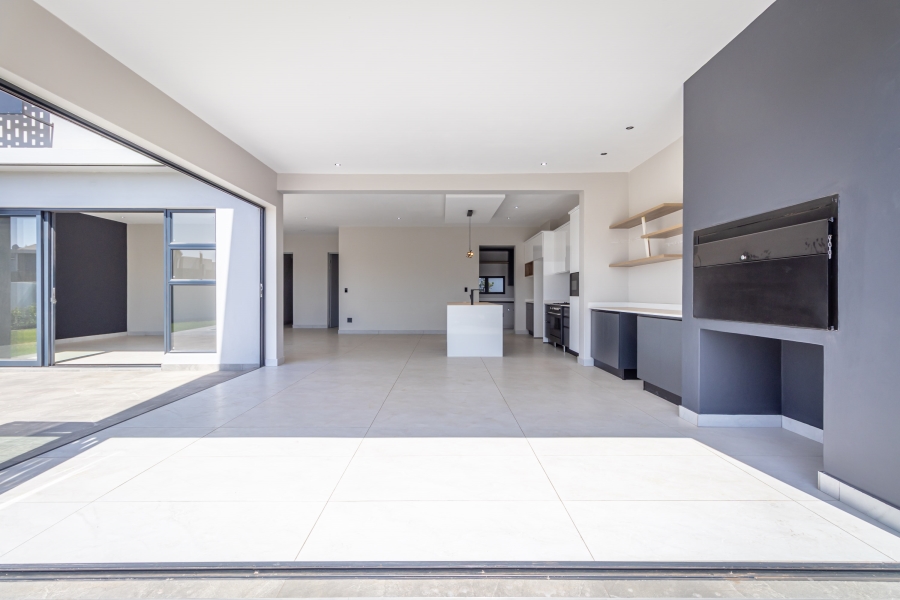 4 Bedroom Property for Sale in Midstream Estate Gauteng