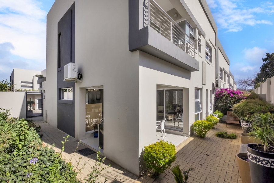 3 Bedroom Property for Sale in Bryanston Gauteng