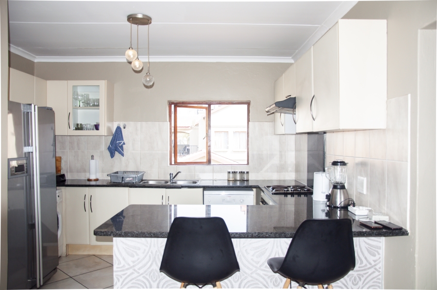 2 Bedroom Property for Sale in Carlswald Gauteng