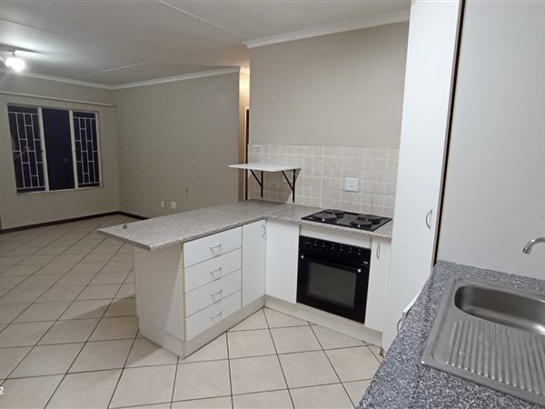 To Let 2 Bedroom Property for Rent in Glen Marais Gauteng