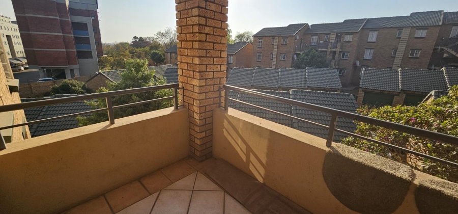 2 Bedroom Property for Sale in Die Hoewes Gauteng