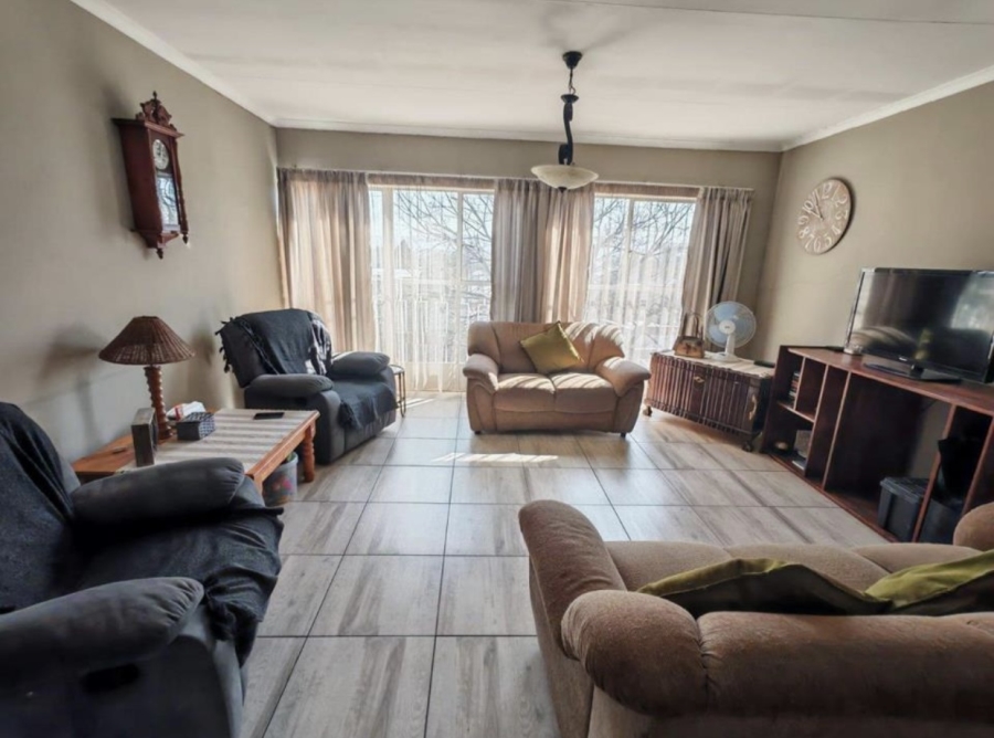 2 Bedroom Property for Sale in Villieria Gauteng