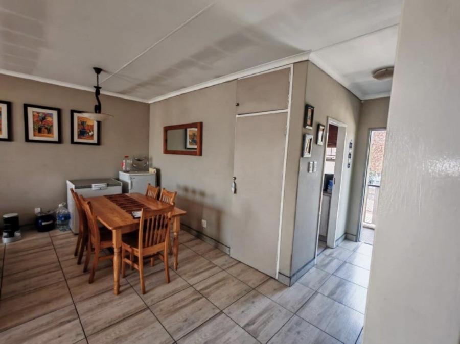 2 Bedroom Property for Sale in Villieria Gauteng