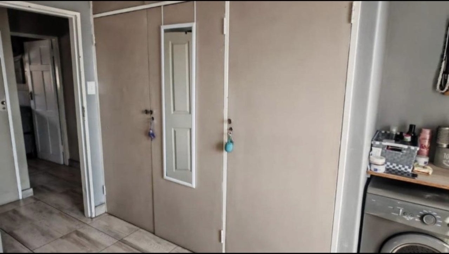 2 Bedroom Property for Sale in Villieria Gauteng