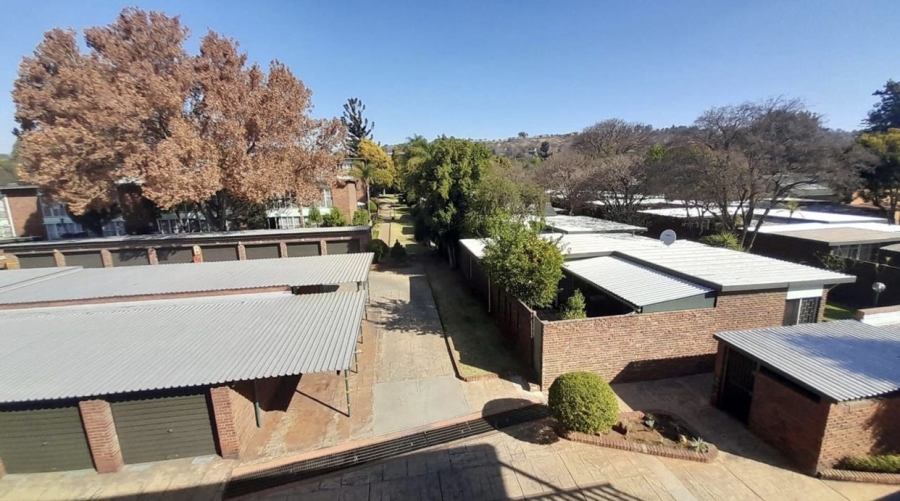 2 Bedroom Property for Sale in Villieria Gauteng