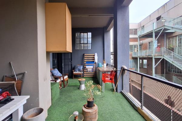 2 Bedroom Property for Sale in Maboneng Gauteng