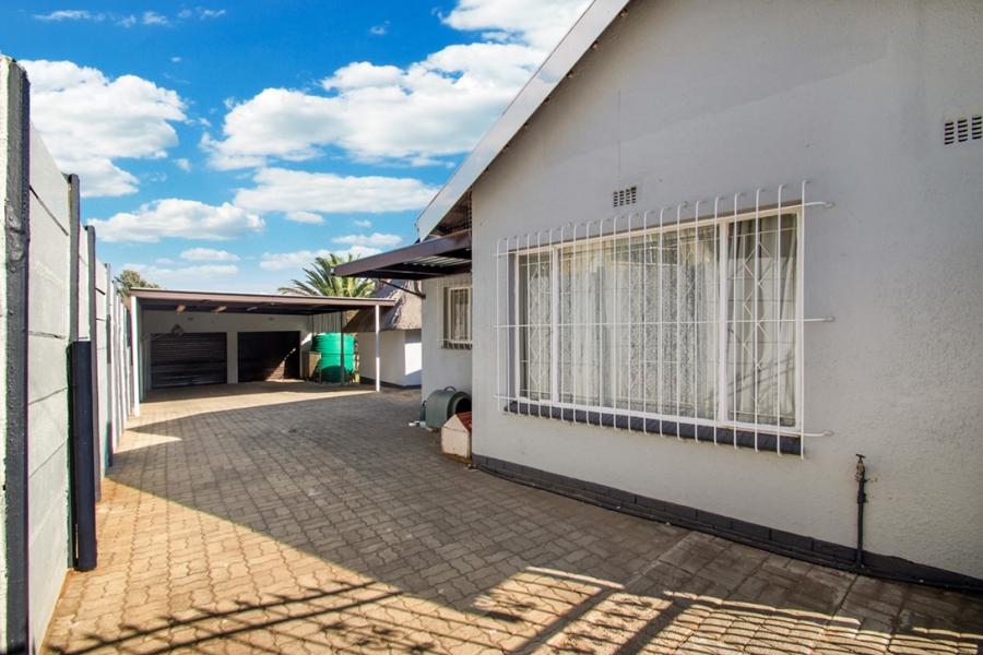 3 Bedroom Property for Sale in Greenhills Gauteng