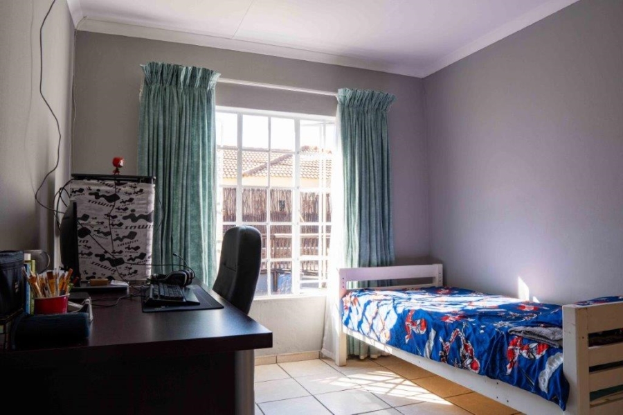 3 Bedroom Property for Sale in Thatchfield Estate Gauteng