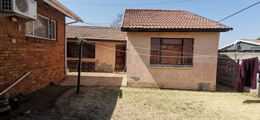 4 Bedroom Property for Sale in Palm Ridge Gauteng