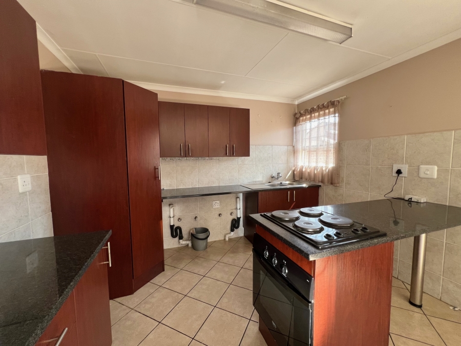 2 Bedroom Property for Sale in New Market Park Gauteng