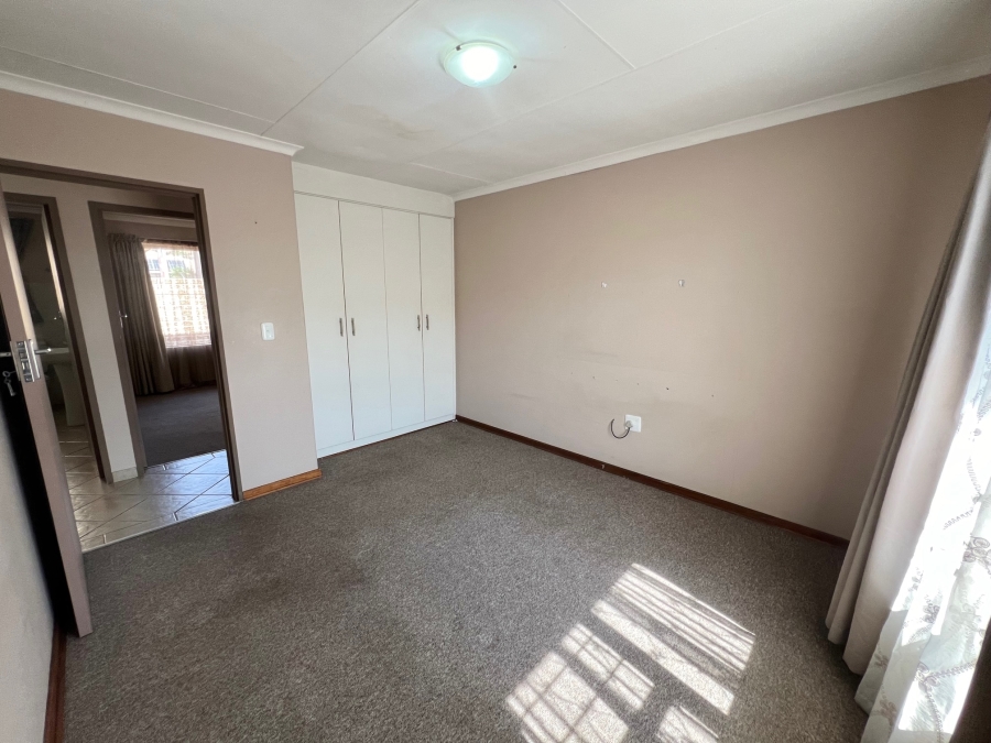 2 Bedroom Property for Sale in New Market Park Gauteng