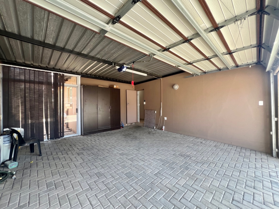 2 Bedroom Property for Sale in New Market Park Gauteng