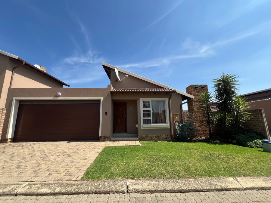 2 Bedroom Property for Sale in New Market Park Gauteng