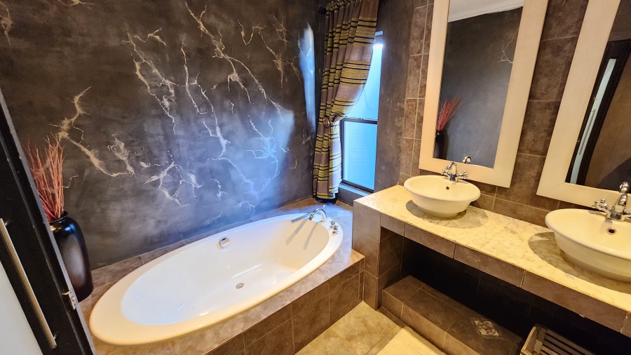 0 Bedroom Property for Sale in Brackenhurst Gauteng