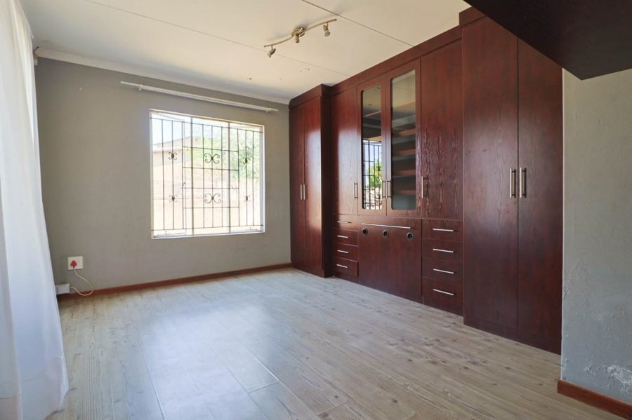 3 Bedroom Property for Sale in Liefde en Vrede Gauteng